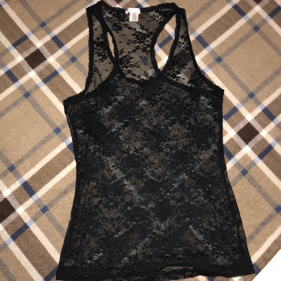Black lace racer back tank - Picture 1 of 2